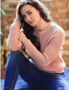 Elite escort service in Sama for home and hotel visits